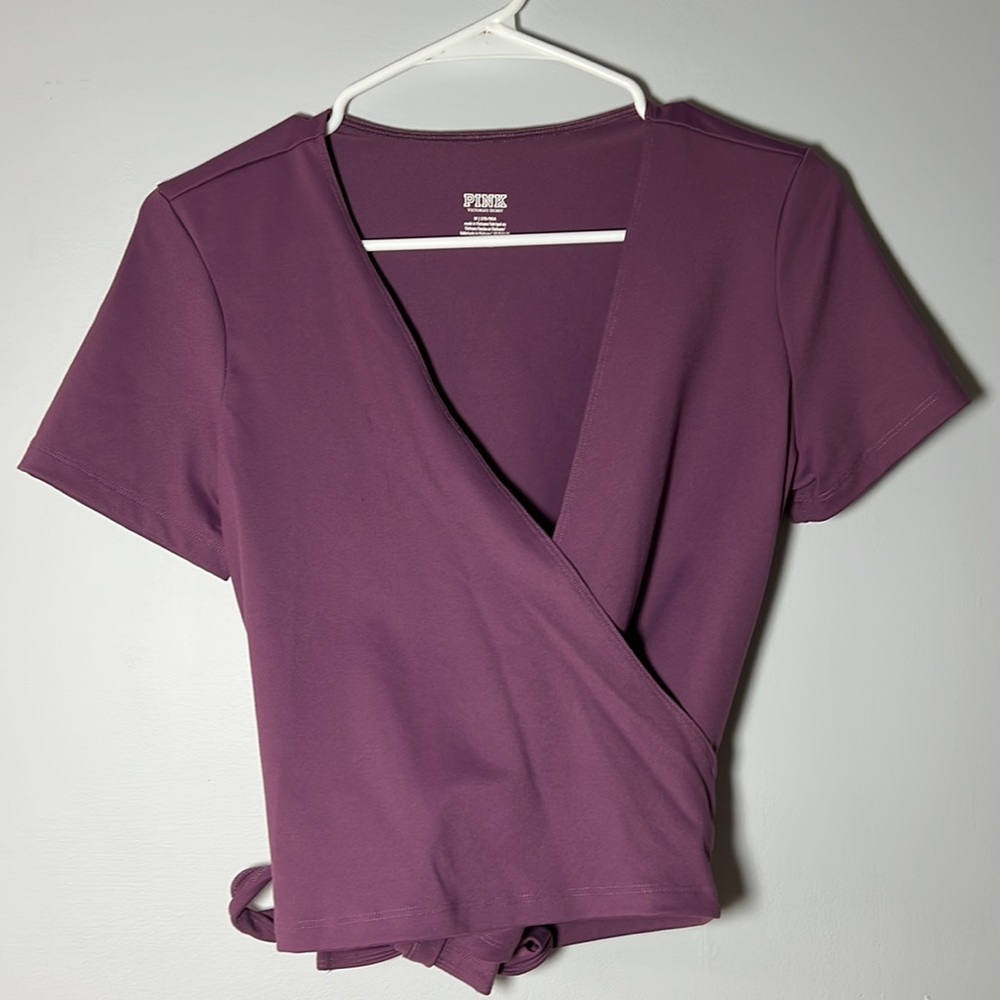 ✨2/$10✨ PINK by Victoria Secret wrap around crop top
